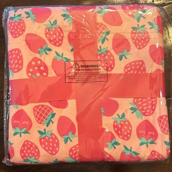 Brand New Little Sleepies Cloud Blanket - Strawberry 50x50 - Picture 2 of 2